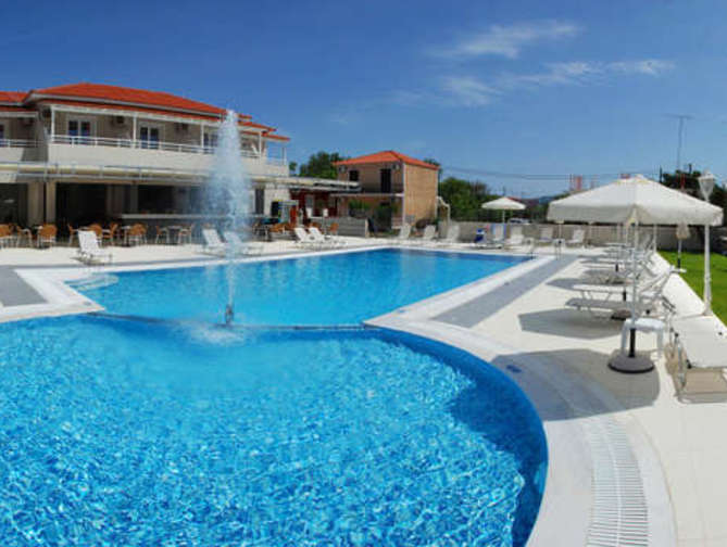 Zwembad van Esperia Hotel in Laganas, Griekenland foto 1