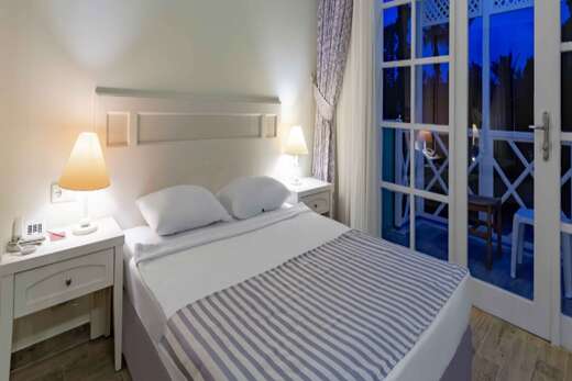 Euphoria Palm Beach Hotel in Kizilagaç, Turkije foto 4