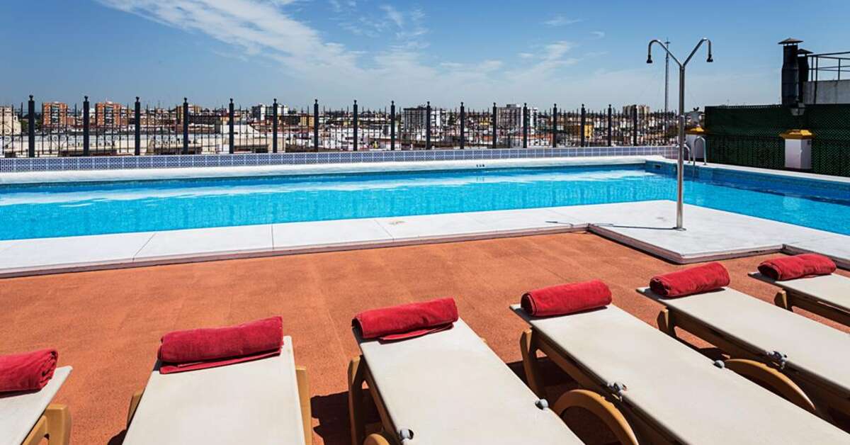 Zwembadzijde bij Exe Macarena Hotel Sevilla, Spanje foto 2