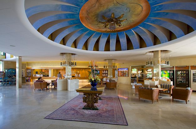 Golden Taurus Park Resort in Pineda de Mar, Spanje foto 8