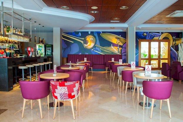 Golden Taurus Park Resort in Pineda de Mar, Spanje foto 6