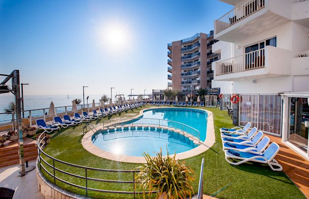 Zwembad van Gran Bahia Hotel in Can Picafort, Spanje foto 1