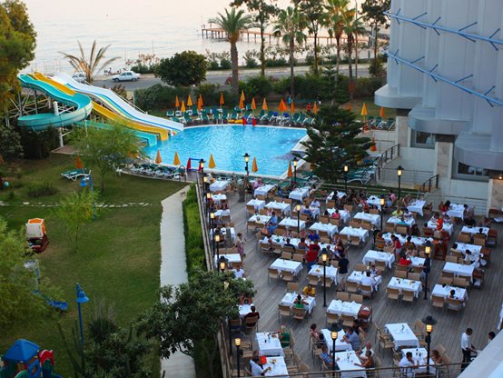 Zwembad van Grand Kaptan Hotel in Alanya, Turkije foto 3