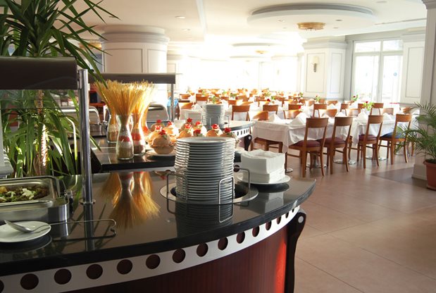 Restaurant in het Grand Kaptan Hotel in Alanya, Turkije foto 4