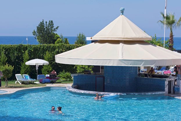 Zwembad van Grand Kaptan Hotel in Alanya, Turkije foto 2