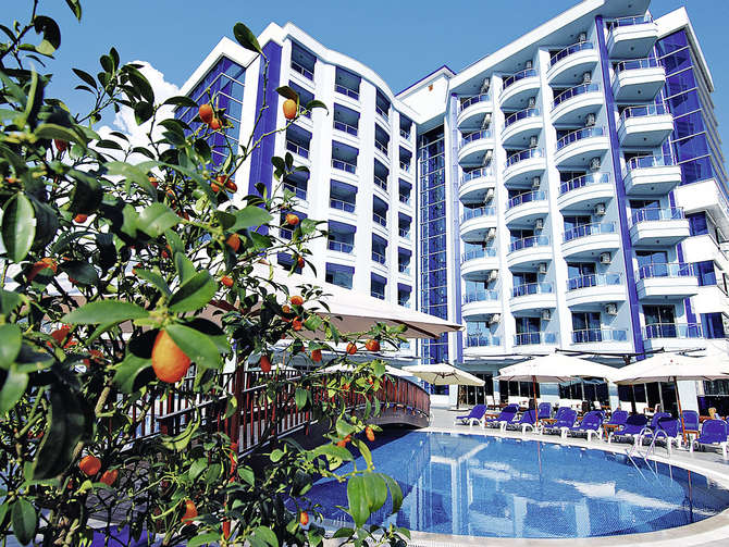 Zwembad van Grand Zaman Garden Hotel in Alanya, Turkije foto 1