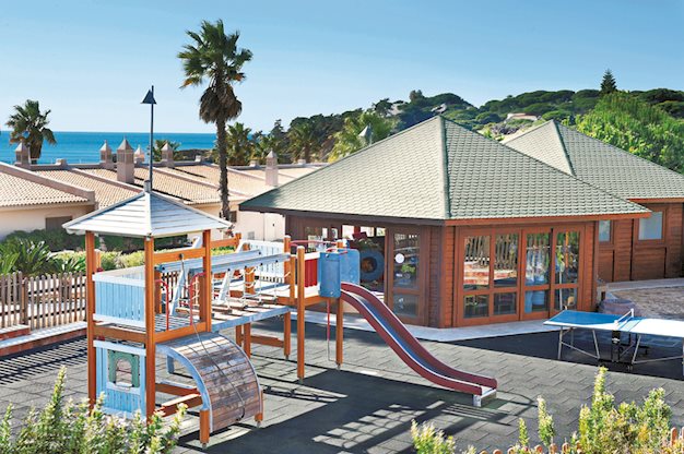 Zone voor gamen bij Grande Real Santa Eulalia Resort in Albufeira, Portugal foto 3