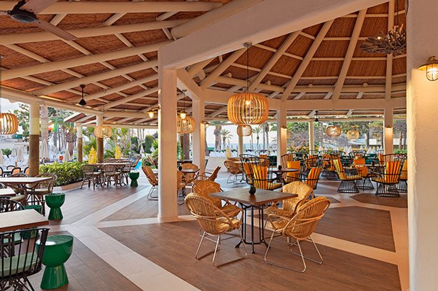  H10 Las Palmeras Hotel in Playa de las Américas, Spanje foto 5