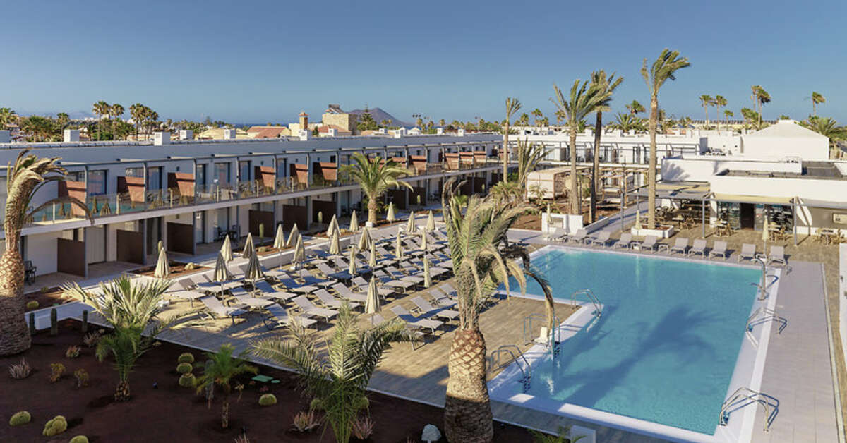 Buitenkant van H10 Ocean Dreams Hotel in Corralejo, Spanje foto 1