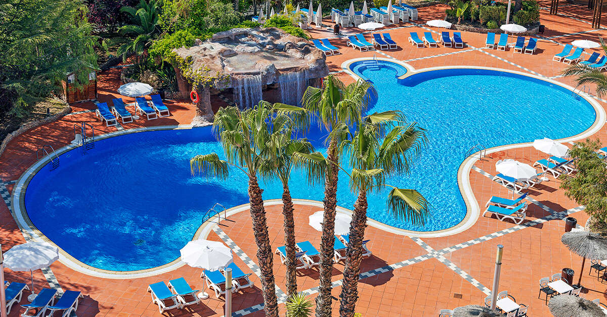 Zwembad van H10 Salauris Palace Hotel Salou, Spanje foto 2