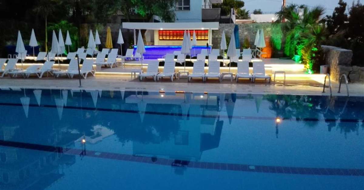 Zwembad van Happy Apart Hotel Kusadasi, Turkije foto 3