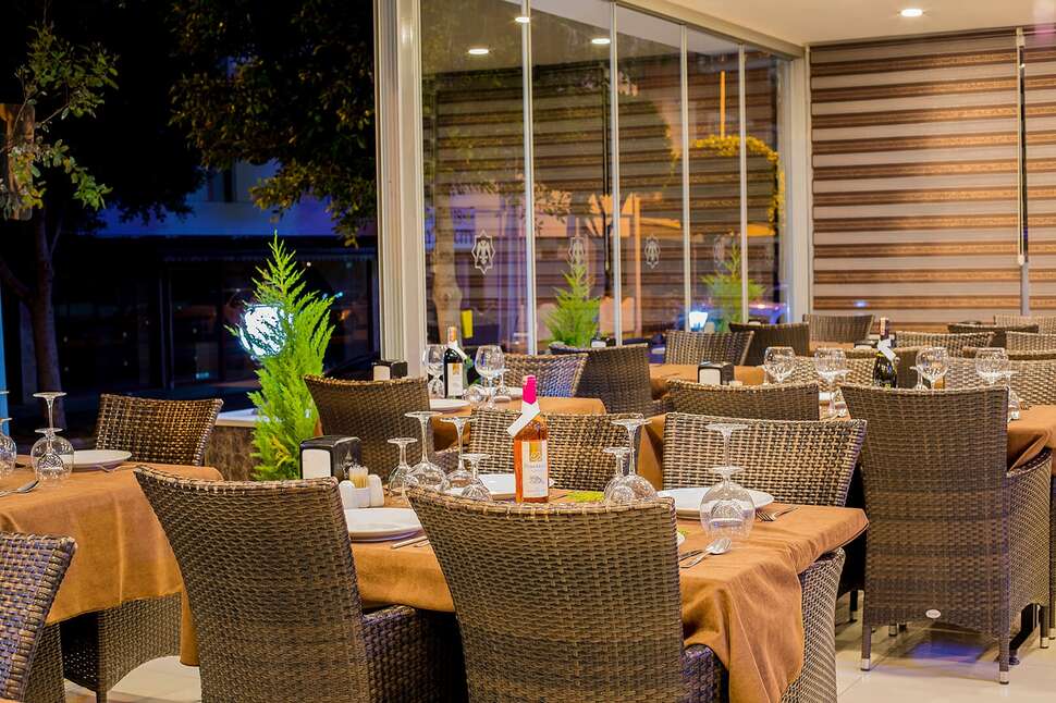 Restaurant in het Hawaii Suite Beach Hotel in Alanya, Turkije foto 1