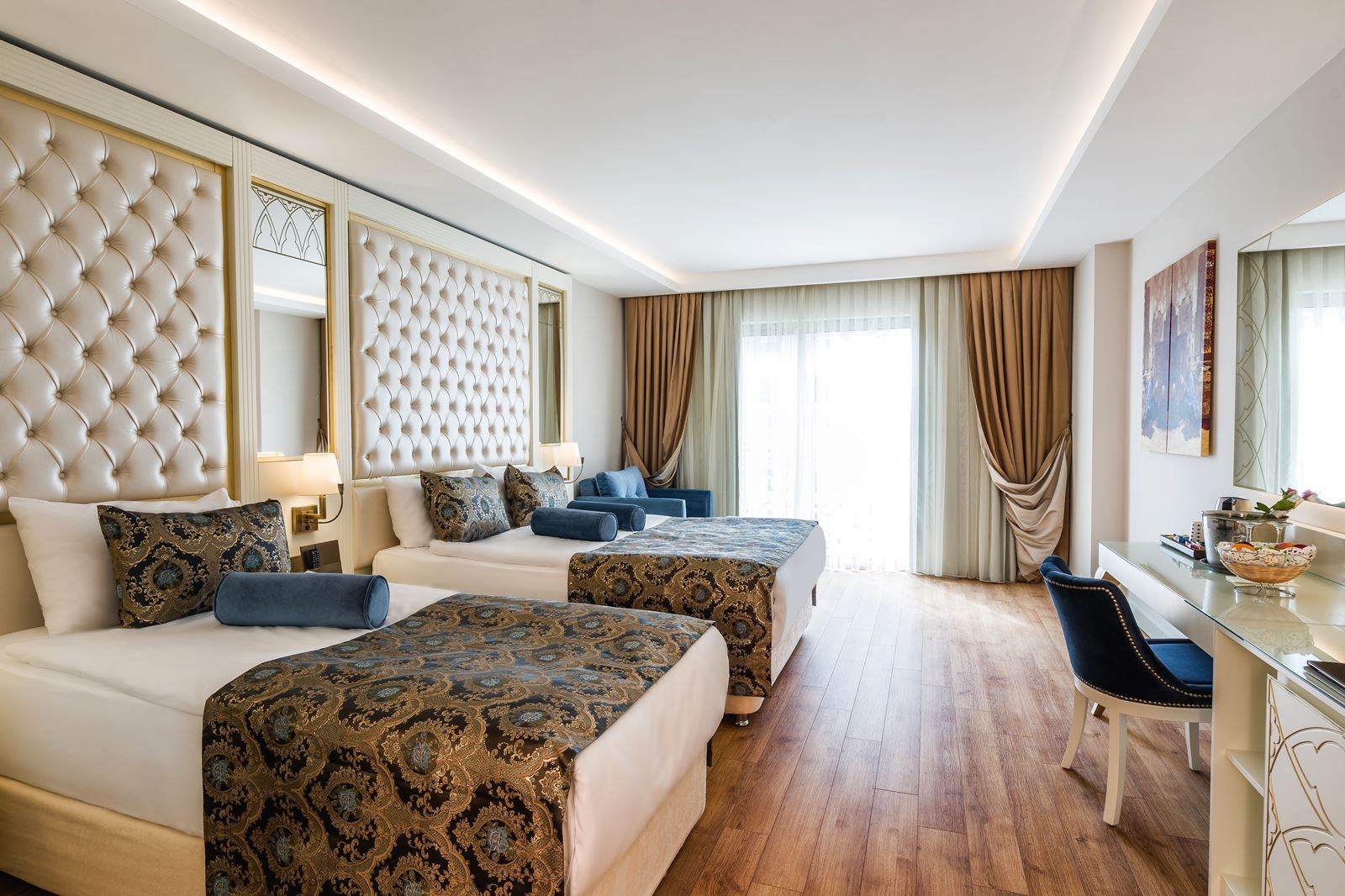 Hotelkamer in Haydarpasha Palace Hotel in Alanya, Turkije foto 2