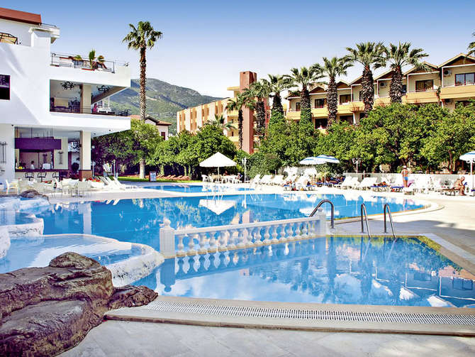 Zwembad van Boulevard Hotel in Alanya, Turkije foto 1