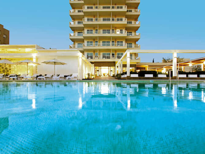 BG Caballero Hotel: Vakantiedeal Mallorca Wacht Niet!