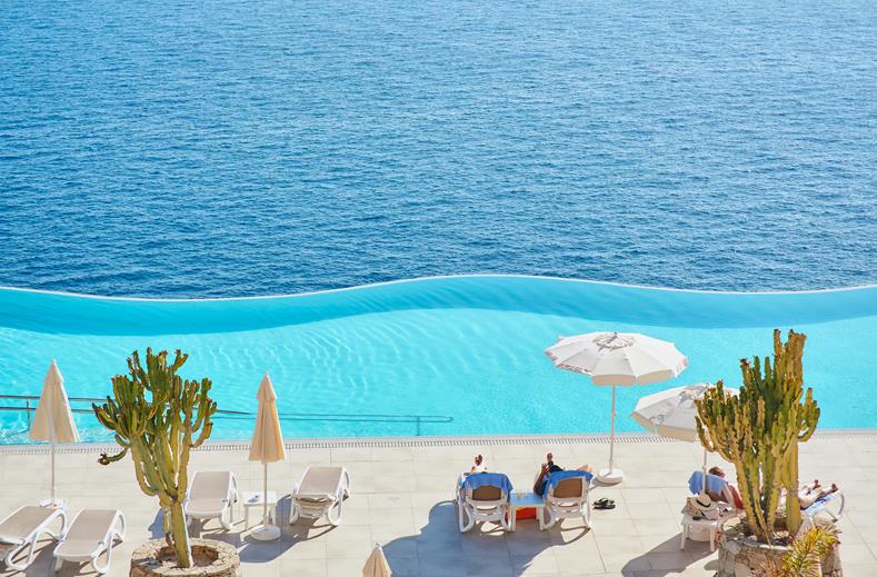 Buitenzijde van het strand bij het Gloria Palace Amadores Hotel Puerto Rico, Turkije foto 1