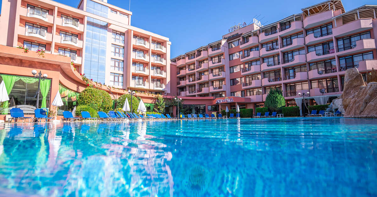 Zwembad van Izola Paradise Hotel in Sunny Beach, Bulgarije foto 1