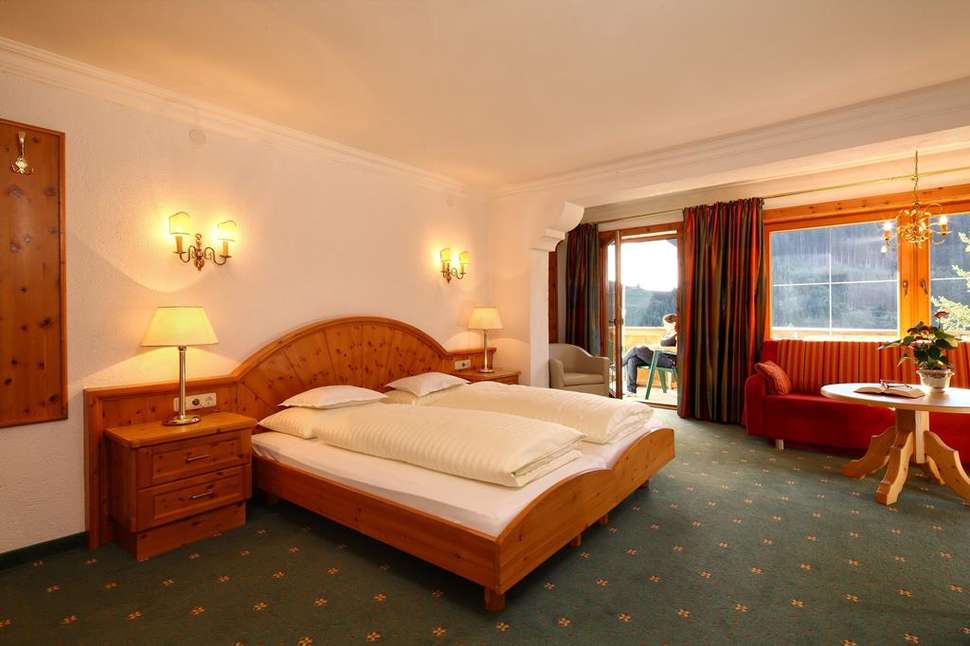 Hotelkamer in Kertess Hotel in Sankt Anton am Arlberg, Oostenrijk foto 3