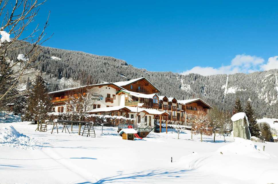 Zwembad van Krimmlerfälle Hotel in Krimml, Oostenrijk foto 2
