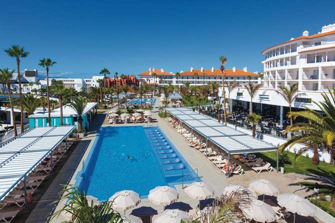 Zwembad van Riu Arecas Hotel in Costa Adeje, Spanje foto 3