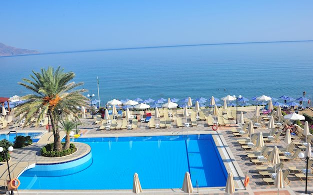 Zwembad van Hydramis Palace Beach Resort in Georgioupolis, Griekenland foto 1