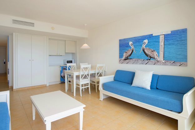 Hotelkamer in BEROSTAR Ciudad Blanca Hotel in Alcudia, Spanje foto 2