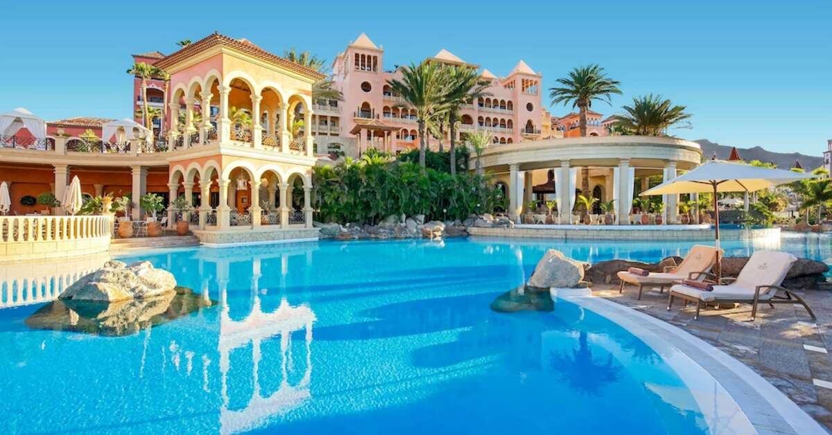 Zwembad van IBEROSTAR Grand El Mirador Hotel in Costa Adeje, Spanje foto 2