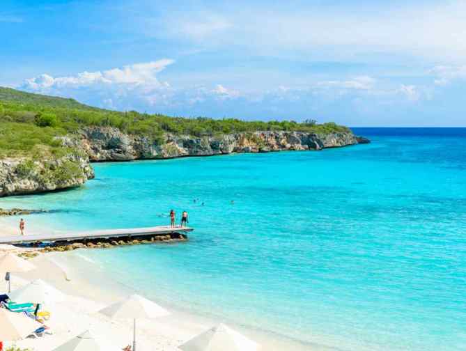 Zwembad van Academy Curacao Hotel in Willemstad, Nederlandse Antillen foto 1