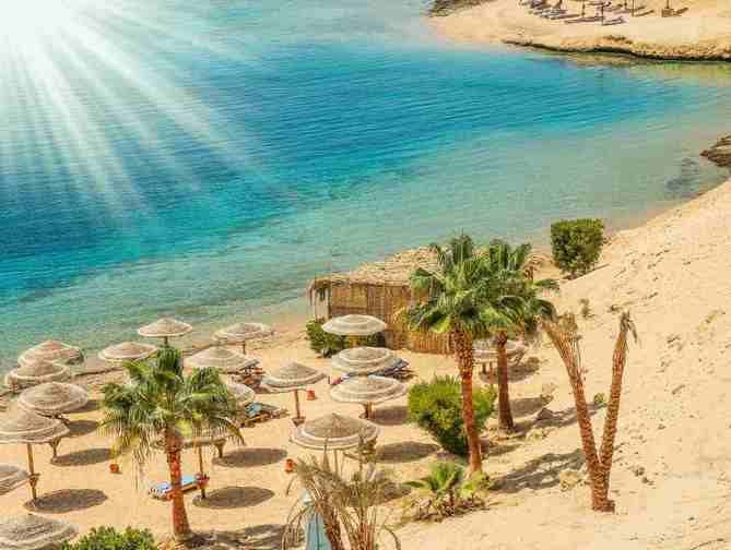 Zee en strand bij het Gran Garbi Mar Hotel in Lloret de Mar, Spanje foto 2