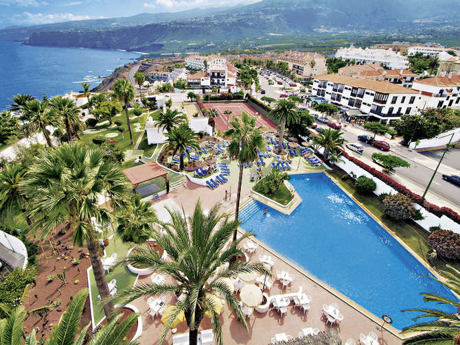 Zwembad van Interpalace by Blue Sea Hotel in Puerto de la Cruz, Spanje foto 1