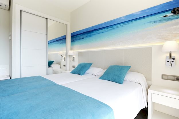 Invisa Es Pla Hotel in Sant Antoni de Portmany, Spanje foto 4