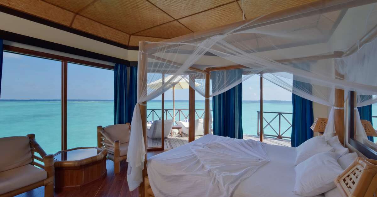 Hotelkamer in Island Resort & Spa Hotel Thulhagiri, Malediven foto 3