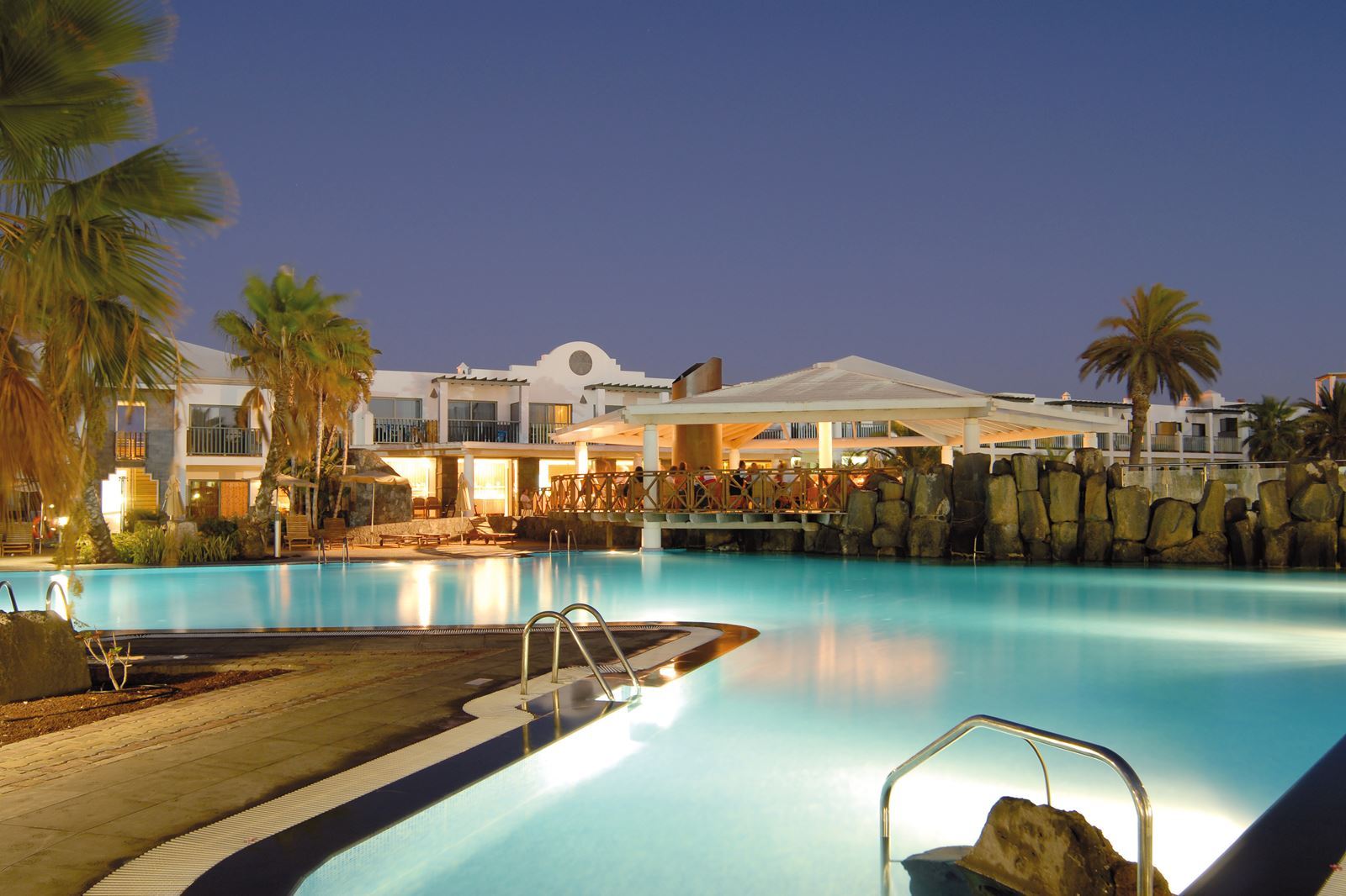 Zwembad van Las Marismas de Corralejo Hotel in Corralejo, Spanje foto 1