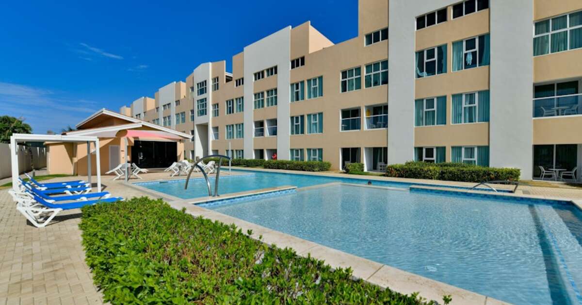 Zwembad van Life Vacation Resort Palm Beach, Aruba foto 2