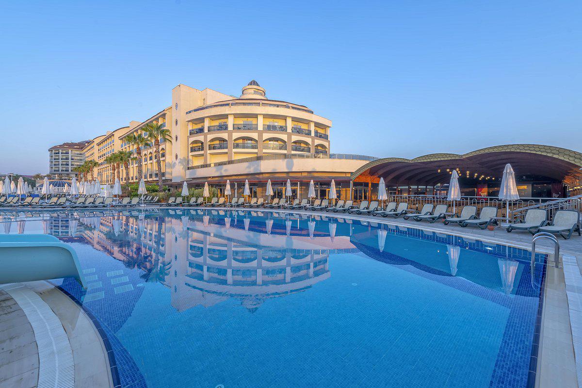Zwembad van LRS Port River en Spa Hotel Side, Turkije foto 1