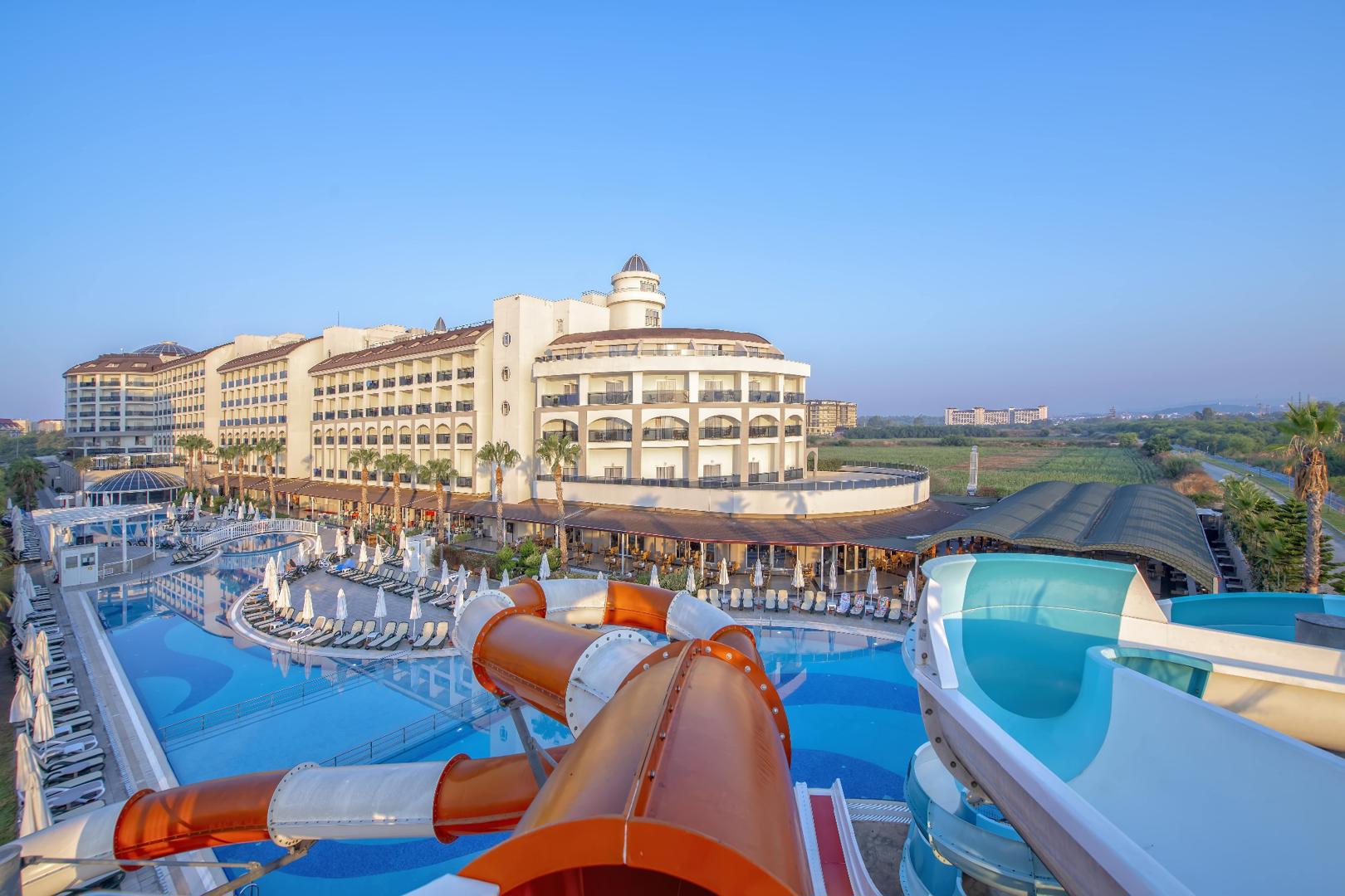 Zwembad met glijbanen van LRS Port River en Spa Hotel Side, Turkije foto 3
