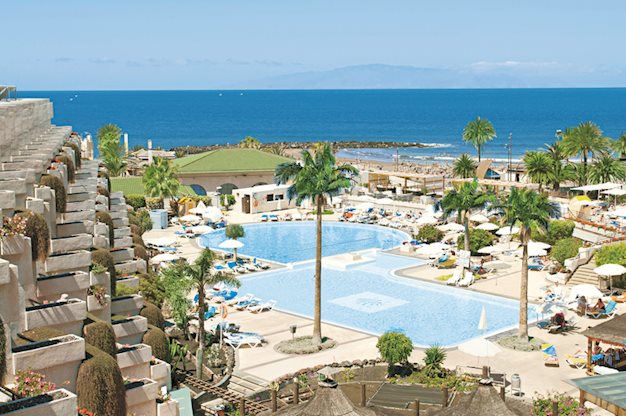 Strand bij Alexandre Gala Hotel in Playa De Las Americas, Spanje foto 3