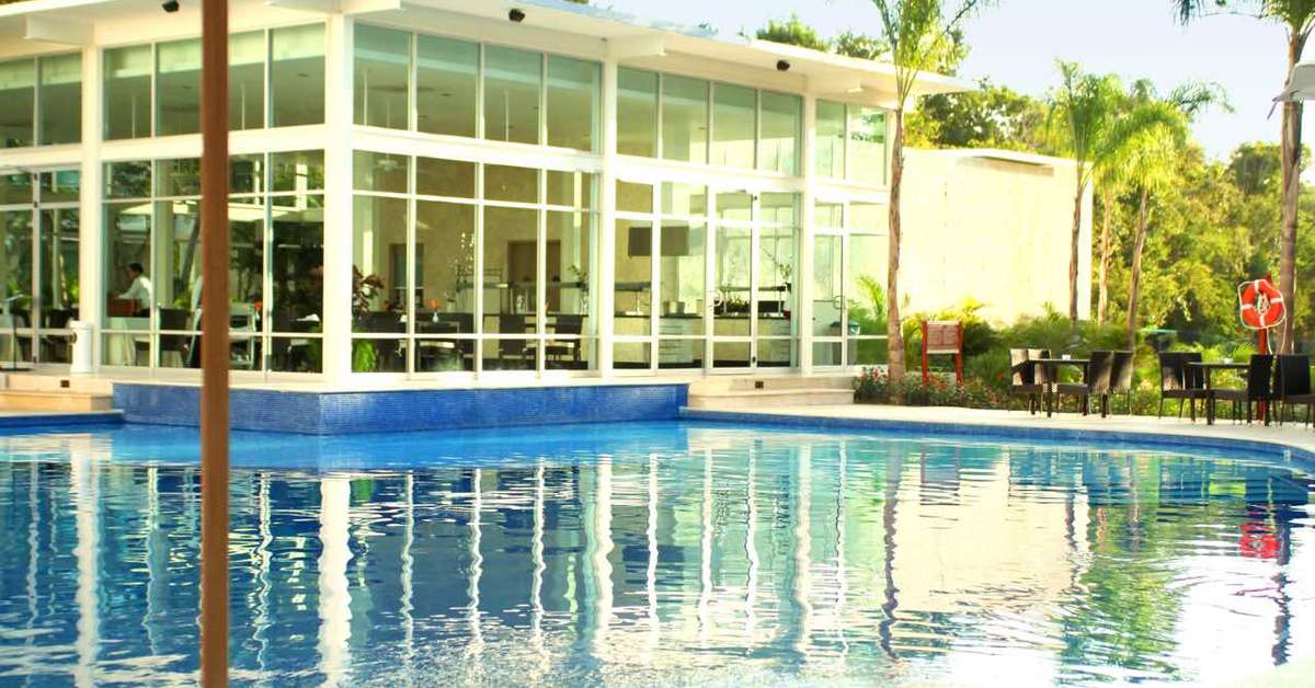 Zwembad van Luxury Bahia Principe Sian Ka'an Hotel Akumal, Mexico foto 1