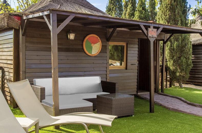 Grasveldbij het Magic Robin Hood Hotel Albir, Spanje foto 3