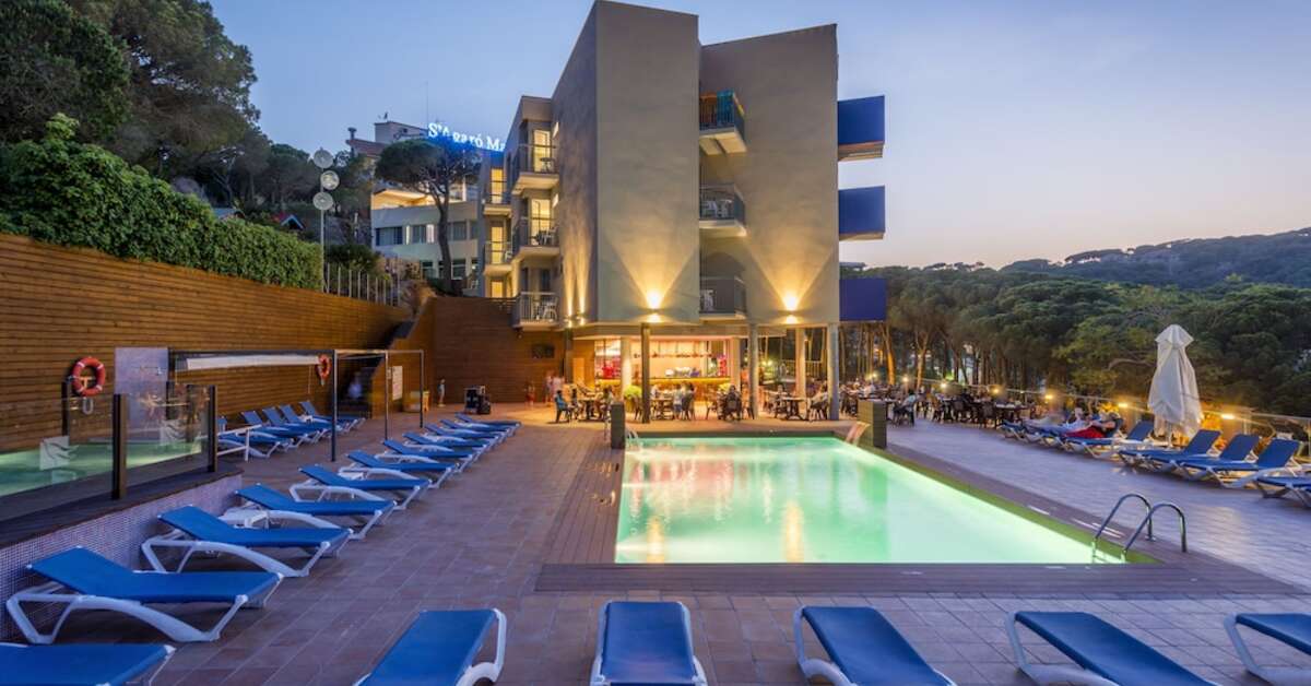Zwembadzijde bij Mar Hotel S'Agaro, Spanje foto 1
