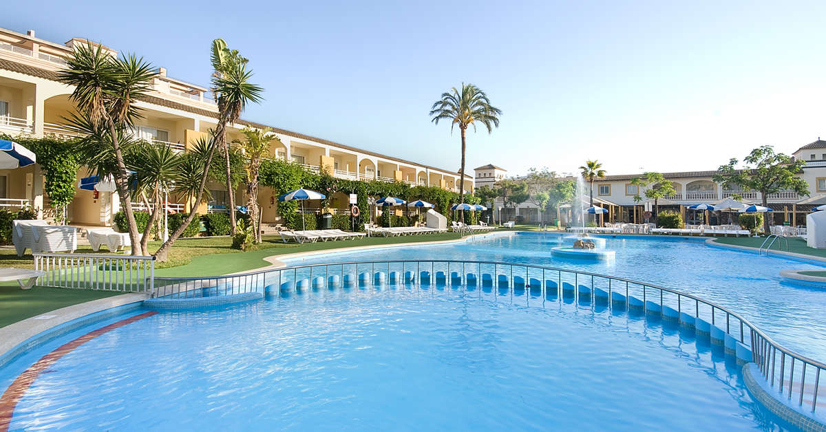 Zwembad van  Mariners Club Appartementen Hotel Alcúdia, Spanje foto 1
