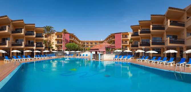 Zwembad van Marino Tenerife Hotel in Costa del Silencio, Spanje foto 1