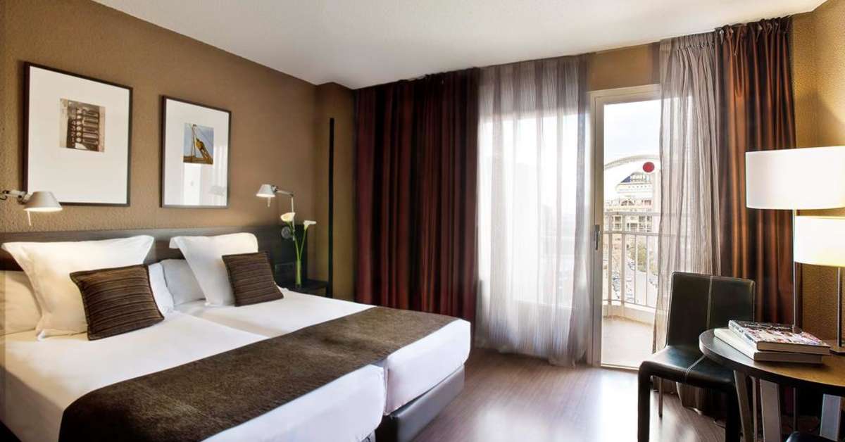 Hotelkamer in Medium Hotel Valencia, Spanje foto 2