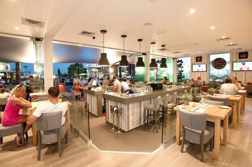 MelpoAntia Luxury Appartementen & Suites Hotel in Ayia Napa, Cyprus foto 4