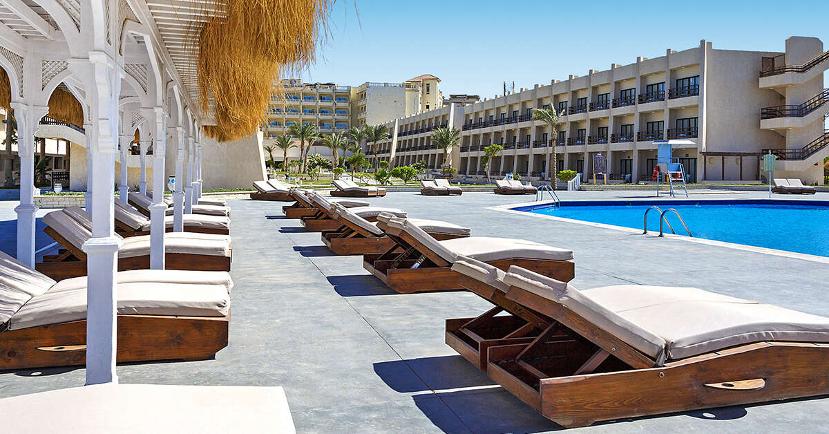 Zwembadzijde bij  Meraki Resort Hurghada, Egypte foto 1