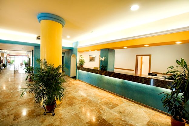 Lobby van het Monarque Torreblanca Hotel Fuengirola, Spanje foto 2