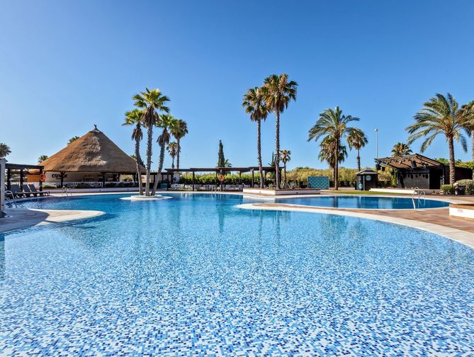 Zwembad van Occidental Hotel in Isla Cristina, Spanje foto 2