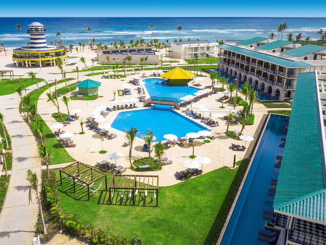 Ocean El Faro: Luxe All Inclusive Deal in Punta Cana
