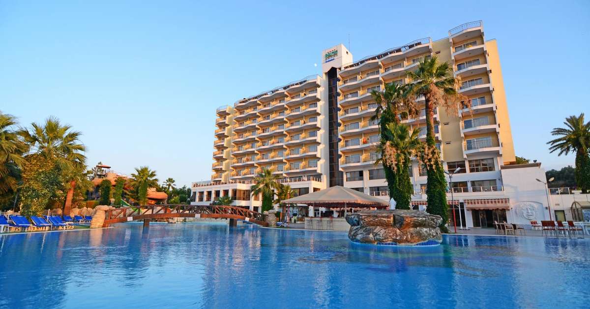 Zwembad van Palmin Hotel Kusadasi, Turkije foto 2