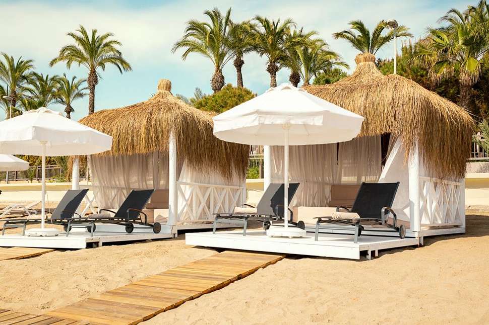 Zwembadzijde bij Paloma Perissia Hotel in Side, Turkije foto 3